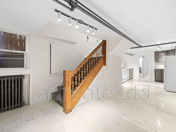 3rd image of 1432 Gaylord St APT 5