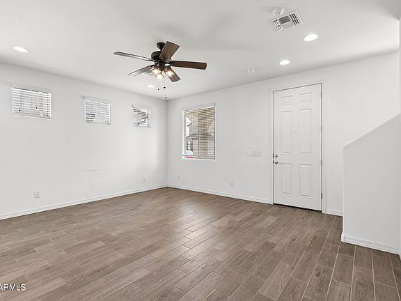 5th image of 1334 W SPARROW Drive