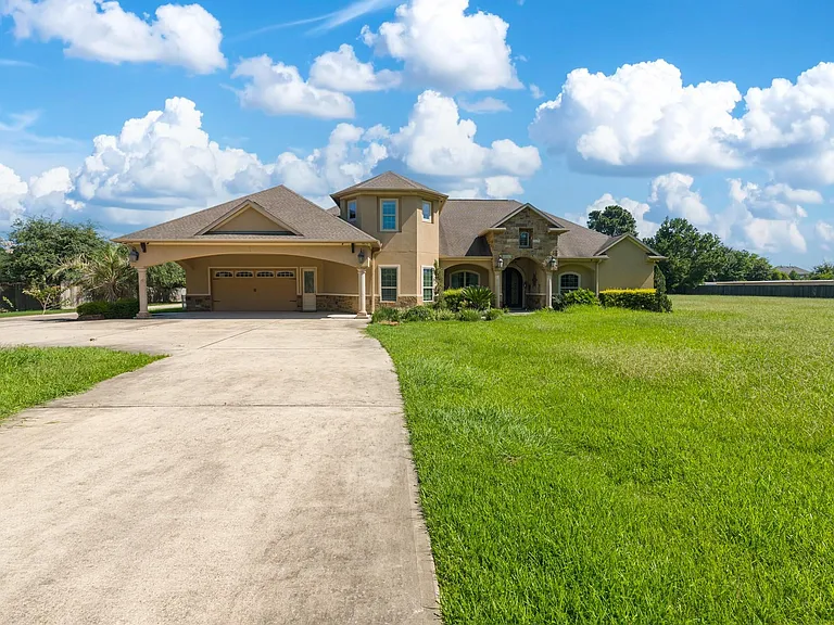 9436 Hufsmith Rd — Photo 3
