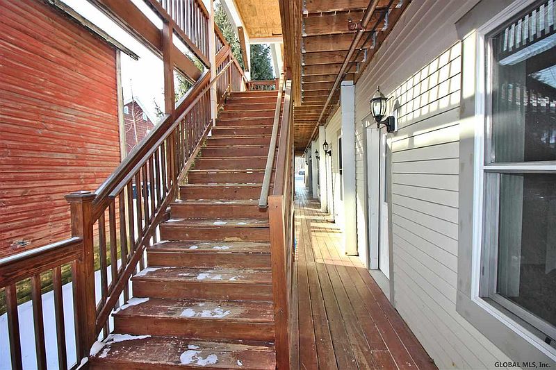 5th image of 1 S PARK Street