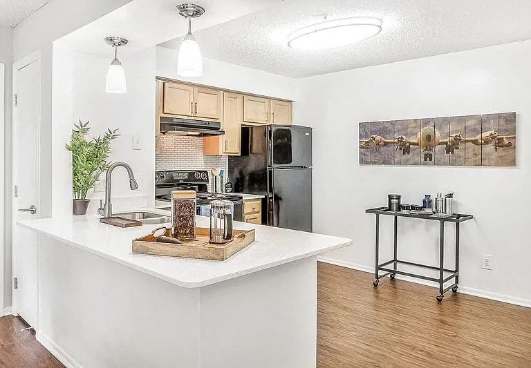 Sawyer Flats — Photo 44