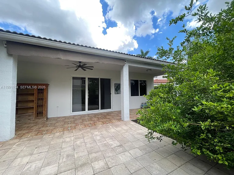 1137 Croton Ct — Photo 18