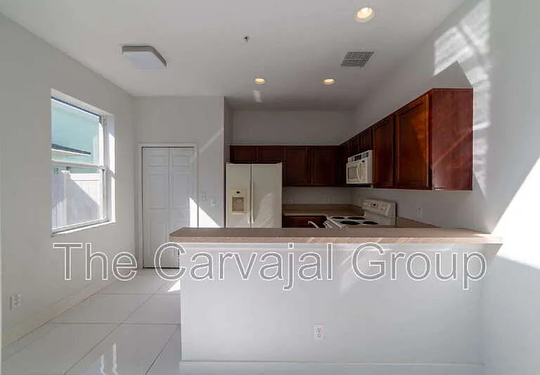 10224 Vickers Ridge Dr — Photo 16