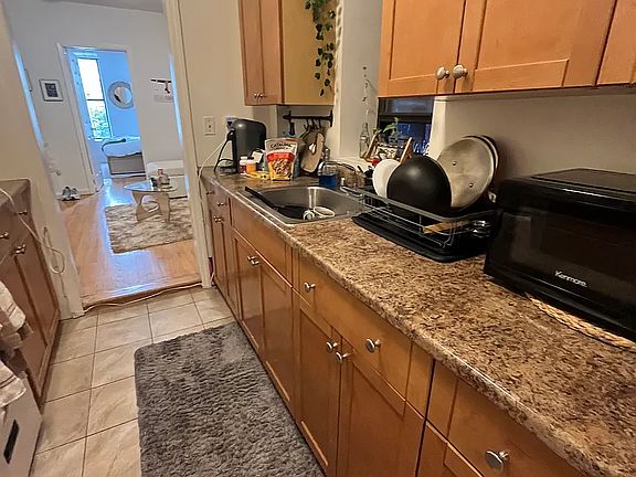 5th image of 1364 York Ave APT 5