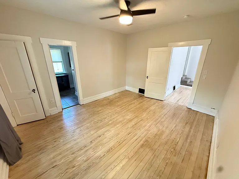 1038 S Fremont Ave — Photo 19