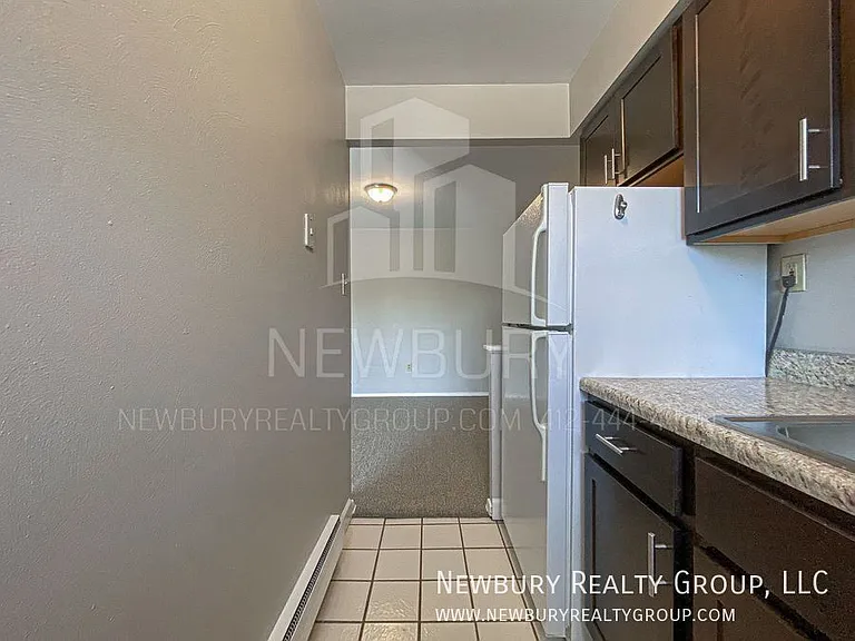 1459 Poplar St #10 — Photo 6