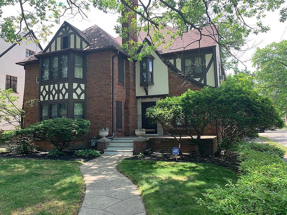 2nd image of 17415 Parkside St
