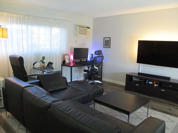 3rd image of 1321 Caminito Gabaldon Unit C