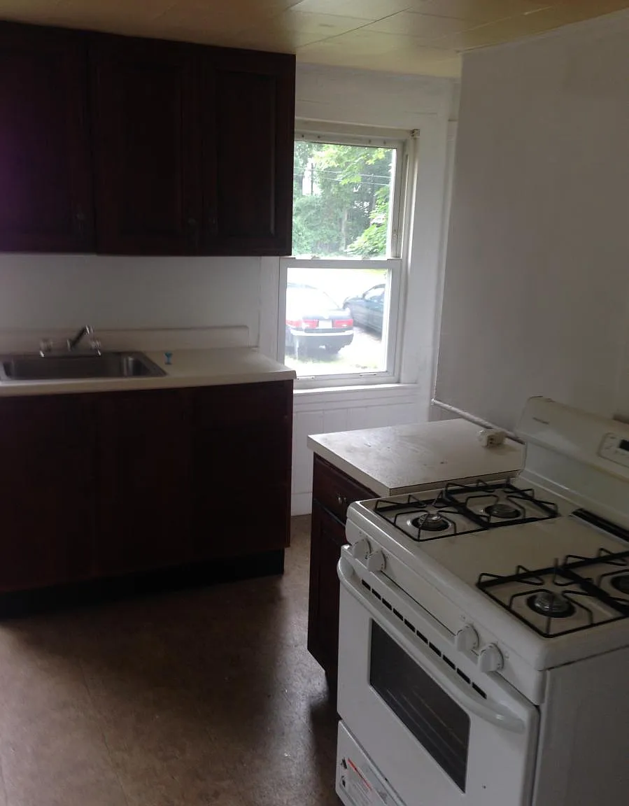 107 Broad Street — Photo 2