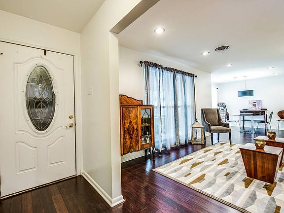 4th image of 3231 Burnside Dr
