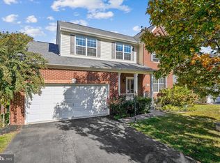3318 Eagle Ridge Dr, Woodbridge, VA 22191