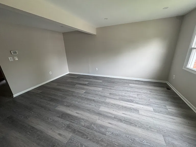 652 Glynlee Ct — Photo 2