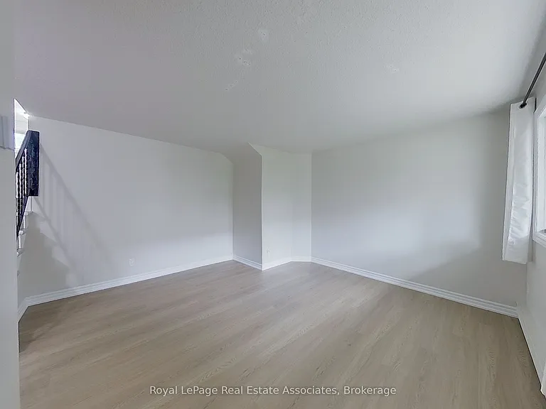 35 Breckenridge Dr #30 — Photo 10