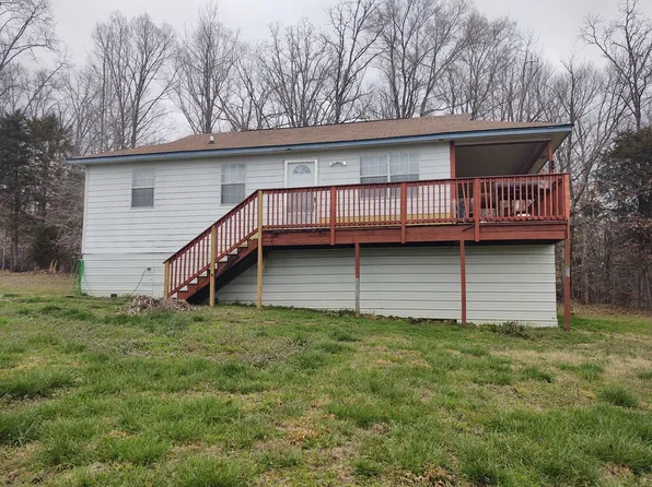 760 Hurricane Ck Rd, McEwen, TN 37185