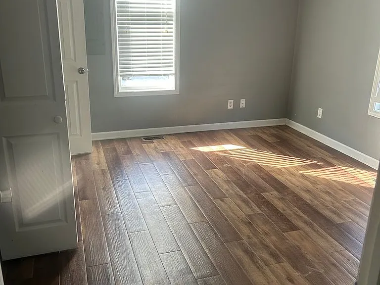 501 Lincoln Ave — Photo 7
