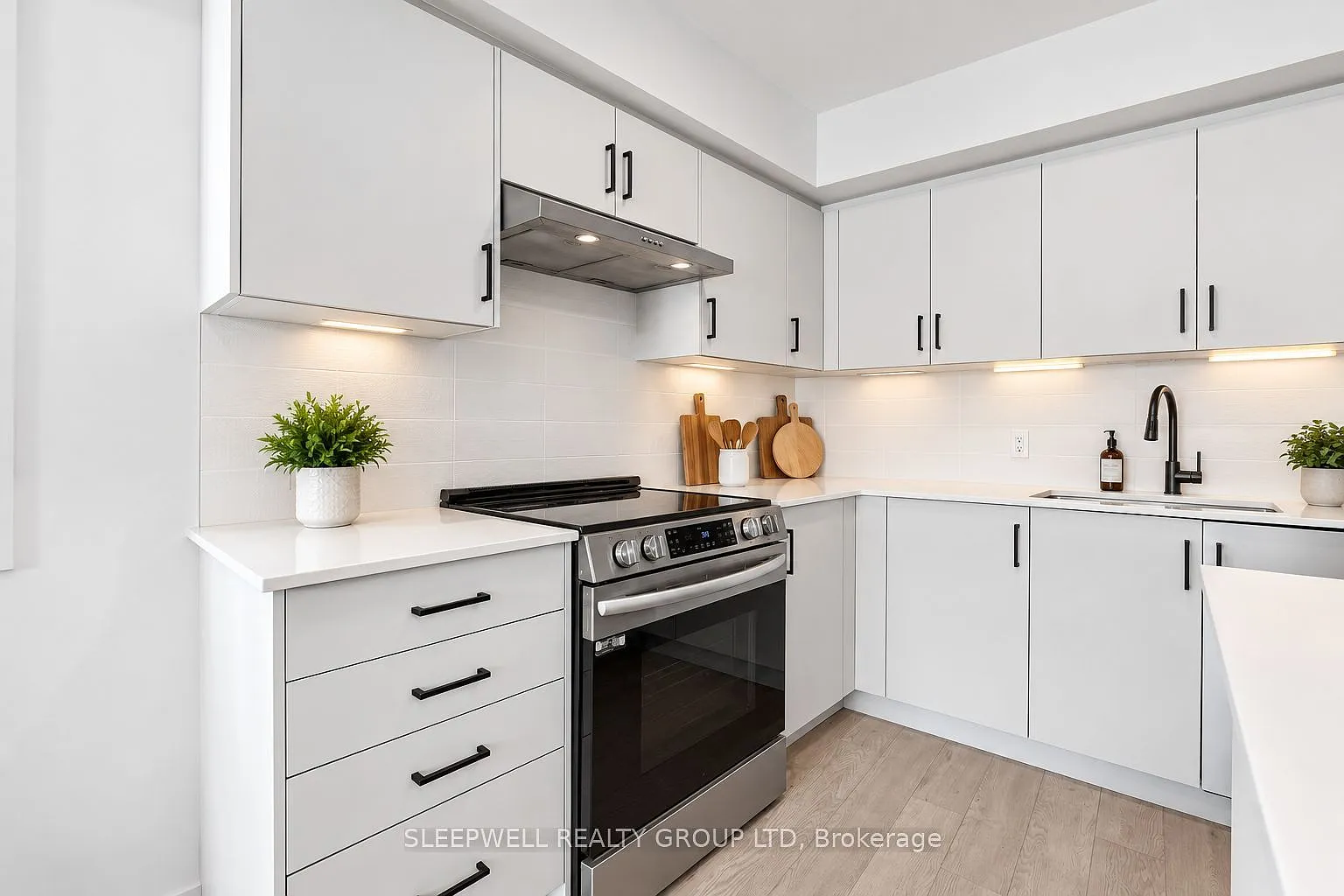 2 bed, $2,800 — Photo 4