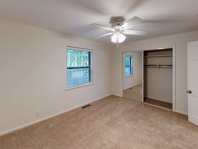 3736 Locust St — Photo 6