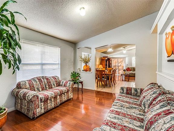 4th image of 12496 Alicia Arzola Dr