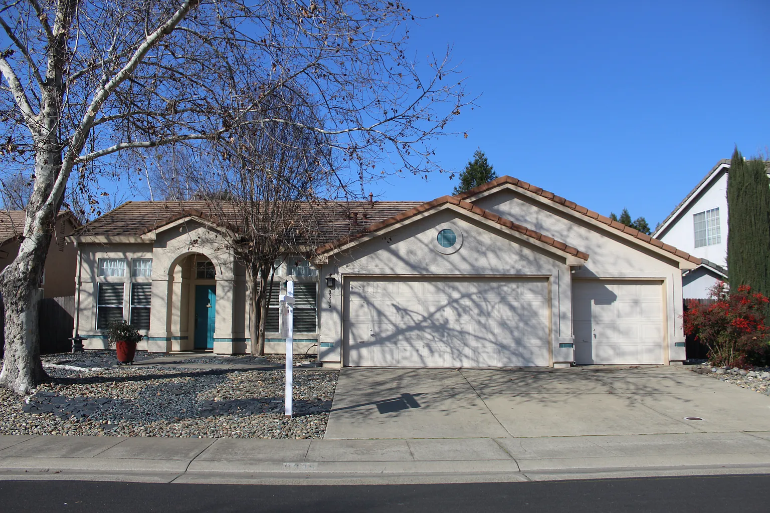 9335 Dever Cir photo 1