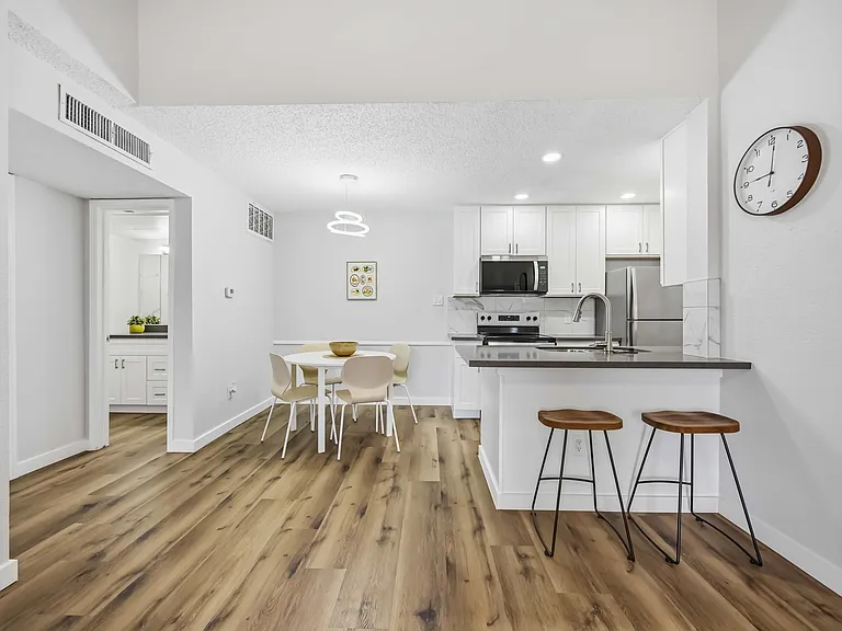 2121 Hepburn St #1212 — Photo 3