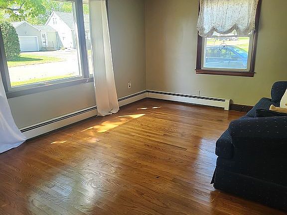 Large picture window 