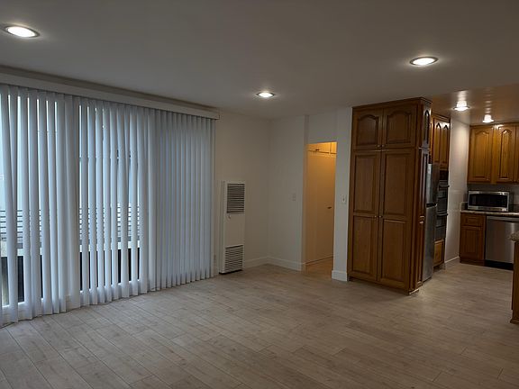 3rd image of 1285 N Sweetzer Ave