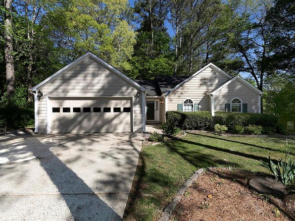 1234 W Wylie Bridge Rd, Woodstock, GA 30188