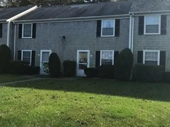 135 W Main St APT 23, Hyannis, MA 02601