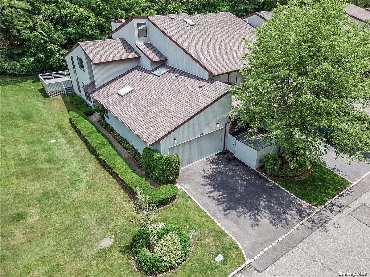 106 Foxwood Drive, Jericho, NY 11753 Zillow