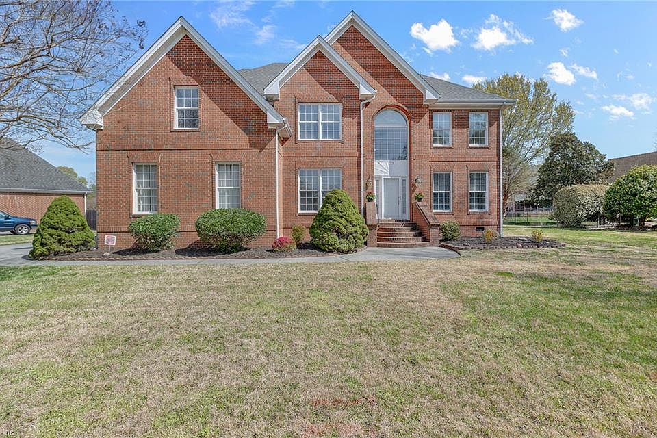 1st image of 123 Nansemond Pointe Dr