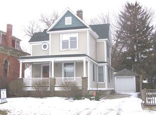 240 W 9th St, Holland, MI 49423
