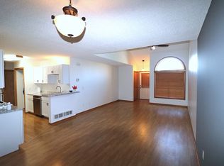 10675 Quince St NW APT 98, Coon Rapids, MN 55433