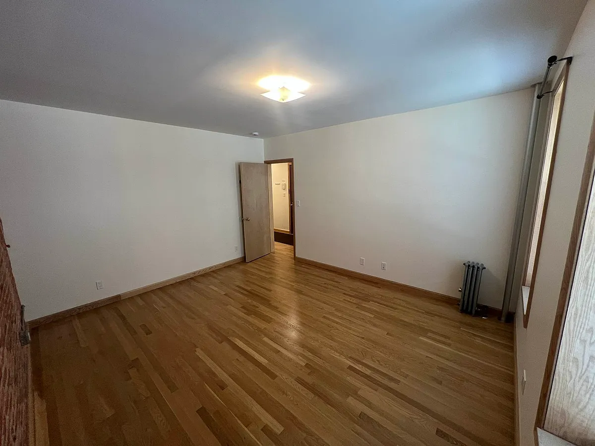Building Photo - 41-16 49th St #2F