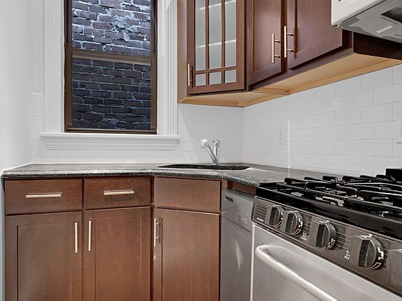 5th image of 420 E 66th St APT 5E