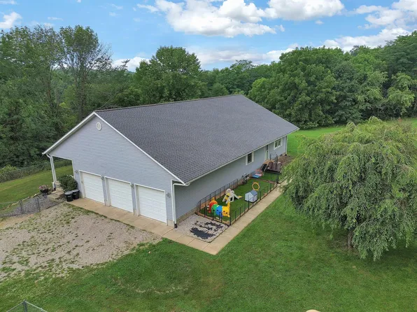 7117 Tarlton Rd, Circleville, OH 43113