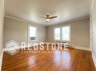 321 W 5th St #4, Burlington, NC 27215