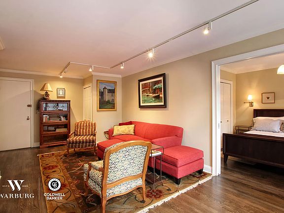 2nd image of 1065 Park Ave #3-D