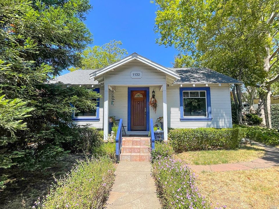 1st image of 1132 Sir Francis Drake Boulevard