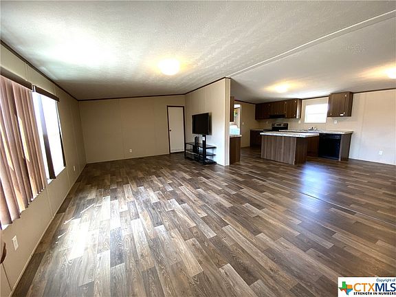 4th image of 221 Las Estancias Dr