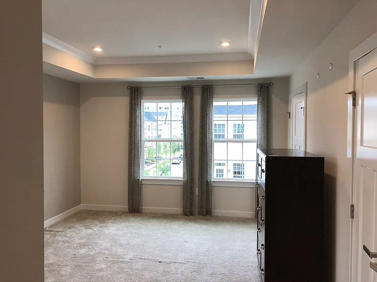 3rd floor Master bedroom