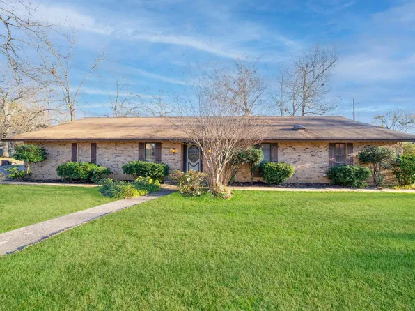 1300 Tiffany Ln, Longview, TX 75604