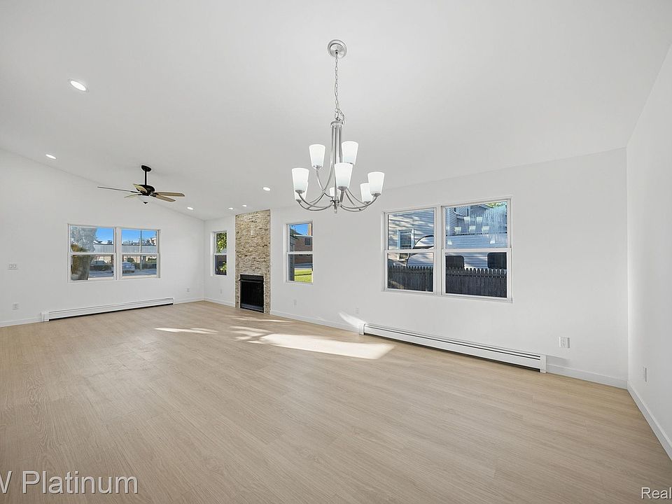 1309 Saint Clair Blvd, photo 13