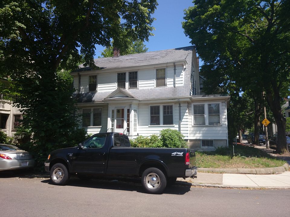 2nd image of 49 Moraine St