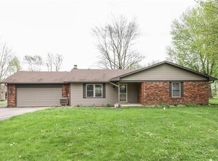 1041 W Rustic Ln, Whiteland, IN 46184