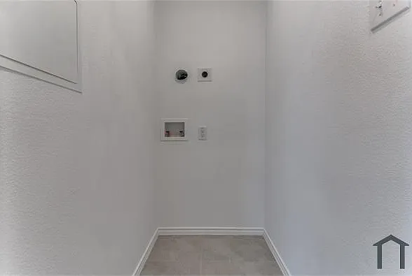 127 Sunflower St — Photo 6