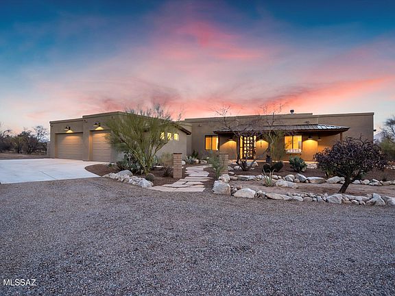 2nd image of 2613 W Como Bosque Trl