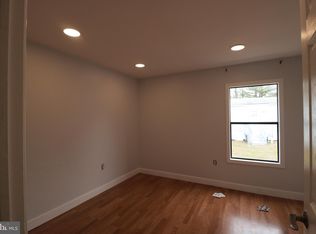 121 Cowhide Cir, Middle River, MD 21220