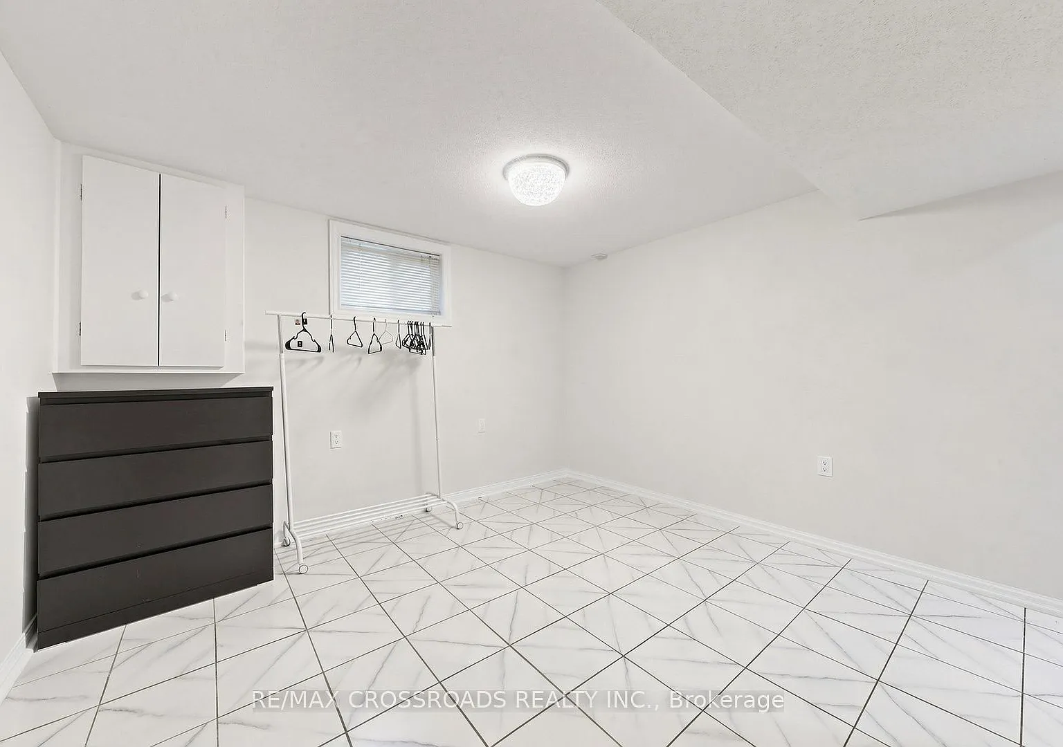 1 bed, $900 — Photo 4