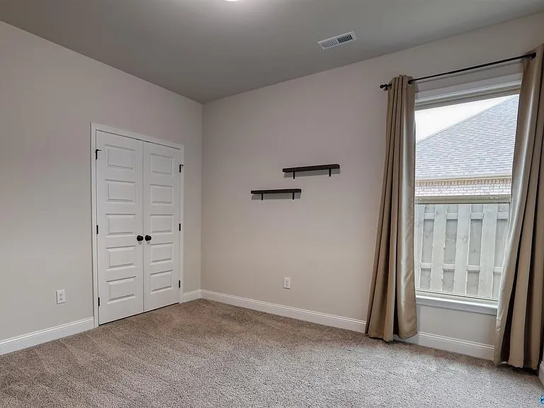 12786 Juniors Dr — Photo 11