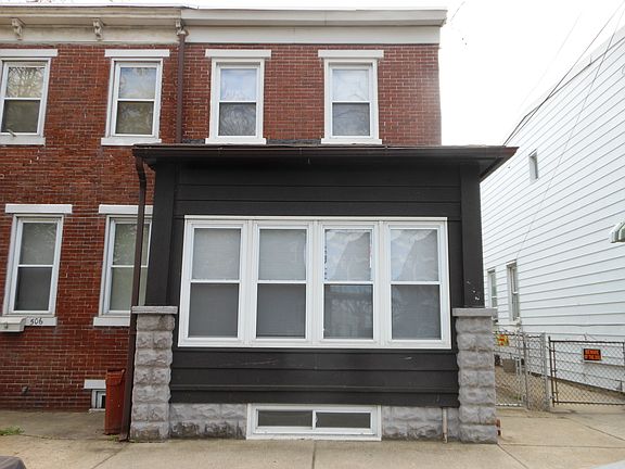 3rd image of 504 Essex St